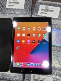 كمبيوتر-لوحي-ipad-apple-5e-generation-128go-ecran-retina-tres-propre-حيدرة-الجزائر