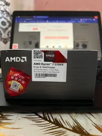AMD Ryzen 7 5700X (3.4 GHz / 4.6 GHz)