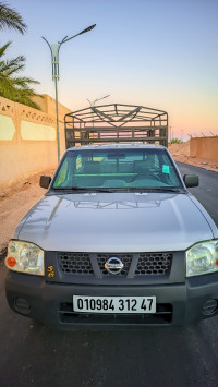 utilitaire-nissan-hard-body-2012-zelfana-ghardaia-algerie