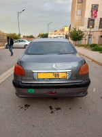 voitures-peugeot-206-sedan-2009-bouira-algerie