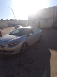 voitures-renault-fluence-2010-filfla-skikda-algerie