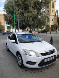 voitures-ford-focus-5-portes-2011-trend-sport-mila-algerie