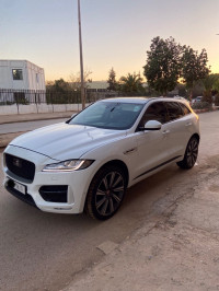 voitures-jaguar-f-pace-2016-oran-algerie