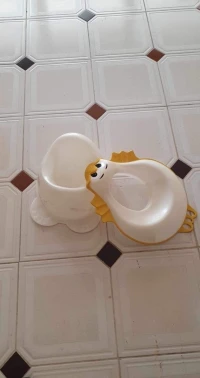 Pot de toilette bébé et siège réducteur WC