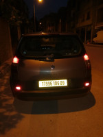 break-familiale-renault-scenic-2006-soumaa-blida-algerie