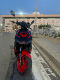 motos-et-scooters-vms-driver-rr-2023-hussein-dey-alger-algerie