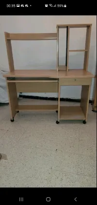 Bureau beige