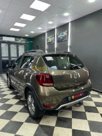 voitures-dacia-sandero-2017-stepway-oran-algerie