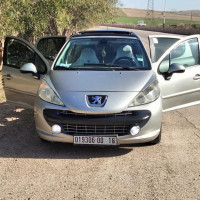 voitures-peugeot-207-2008-chlef-algerie