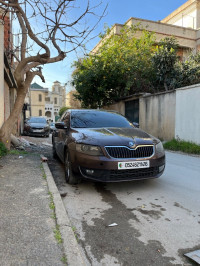 voitures-skoda-octavia-2014-elegance-dar-el-beida-alger-algerie