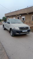 voitures-toyota-hilux-2015-mostaganem-algerie