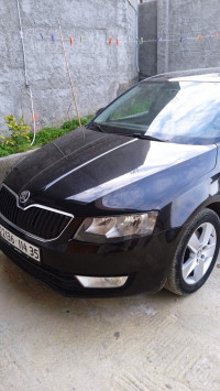 voitures-skoda-octavia-2014-ambiente-boumerdes-algerie