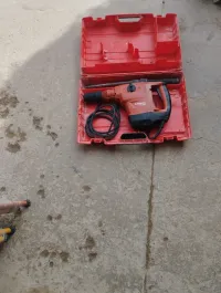 Marteau-piqueur Hilti