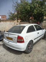 voitures-opel-astra-2001-algerie