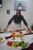 tourisme-gastronomie-chef-cuisinier-ou-un-gerant-el-biar-alger-algerie