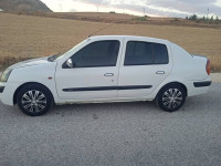 voitures-renault-clio-classique-2004-constantine-algerie