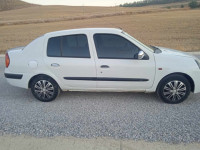 voitures-renault-clio-classique-2004-constantine-algerie