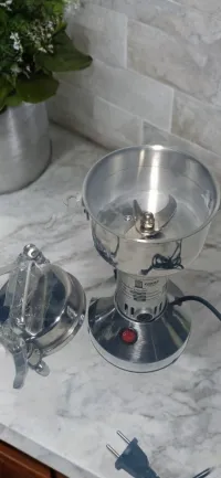 طاحونة توابل 