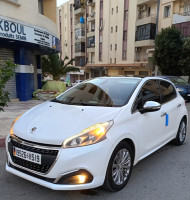 voitures-peugeot-208-2015-allure-facelift-setif-algerie