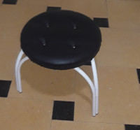 chaises-fauteuils-tabouret-en-cuir-pieds-metal-bab-ezzouar-alger-algerie