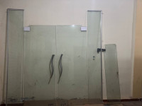 materiaux-de-construction-vitrine-avec-porte-vitree-oran-algerie