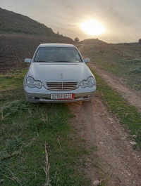 voitures-mercedes-classe-c-2001-constantine-algerie