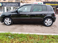 voitures-renault-clio-campus-2010-mostaganem-algerie