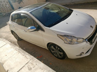 voitures-peugeot-208-2014-allure-kolea-tipaza-algerie