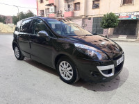 voitures-renault-scenic-2011-3-blida-algerie