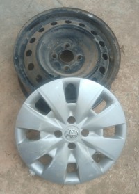 قطع-هيكل-السيارة-toyota-yaris-بئر-الجير-وهران-الجزائر