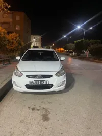 Hyundai Accent RB  5 portes 2013 Préstige