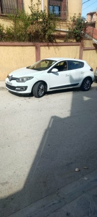 سيارات-renault-megane-3-2015-bose-زموري-بومرداس-الجزائر