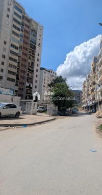 شقة-كراء-3-غرف-عنابة-الجزائر