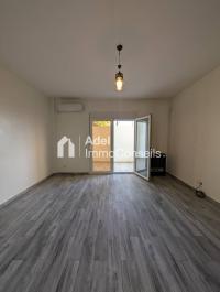 شقة-كراء-3-غرف-عنابة-الجزائر