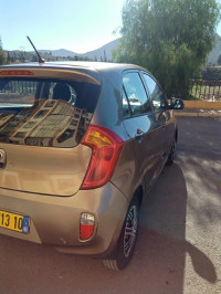 voitures-kia-picanto-2013-bechloul-bouira-algerie