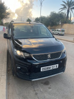 voitures-peugeot-partner-2022-nouveau-meftah-blida-algerie