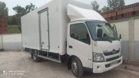 camion-813-hino-300-2012-constantine-algerie