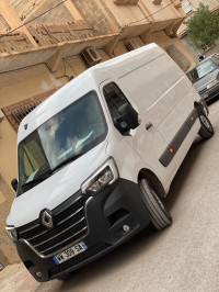 voitures-renault-master-2024-msila-algerie