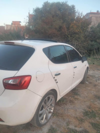 voitures-seat-ibiza-2013-tessala-el-merdja-alger-algerie