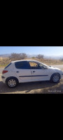 voitures-peugeot-206-2002-illoula-oumalou-tizi-ouzou-algerie