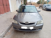 voitures-hyundai-accent-2012-gls-berrouaghia-medea-algerie