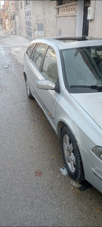 voitures-renault-laguna-2-2002-el-khroub-constantine-algerie