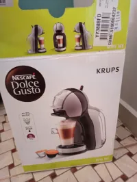 Machine à café dolce gusto neuve mini me