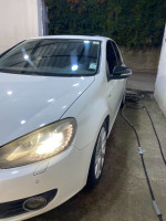 moyenne-berline-volkswagen-golf-6-2013-match-annaba-algerie