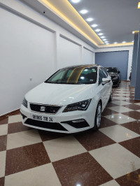 voitures-seat-leon-2018-linea-r-bordj-bou-arreridj-algerie