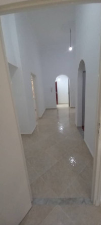 niveau-de-villa-location-f3-alger-dely-brahim-algerie