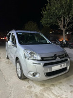 voitures-citroen-berlingo-multispace-2015-ain-hessania-guelma-algerie