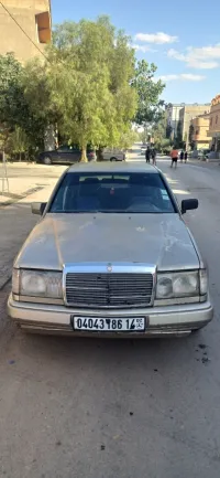 Mercedes W124 1986 