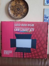 Led800rgb avec Trepied