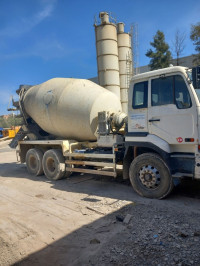 camion-malakxor-nissan-2009-larbaa-blida-algerie